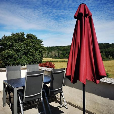 Lo'Ree Des Pres Apartment Grandrieu Exterior photo